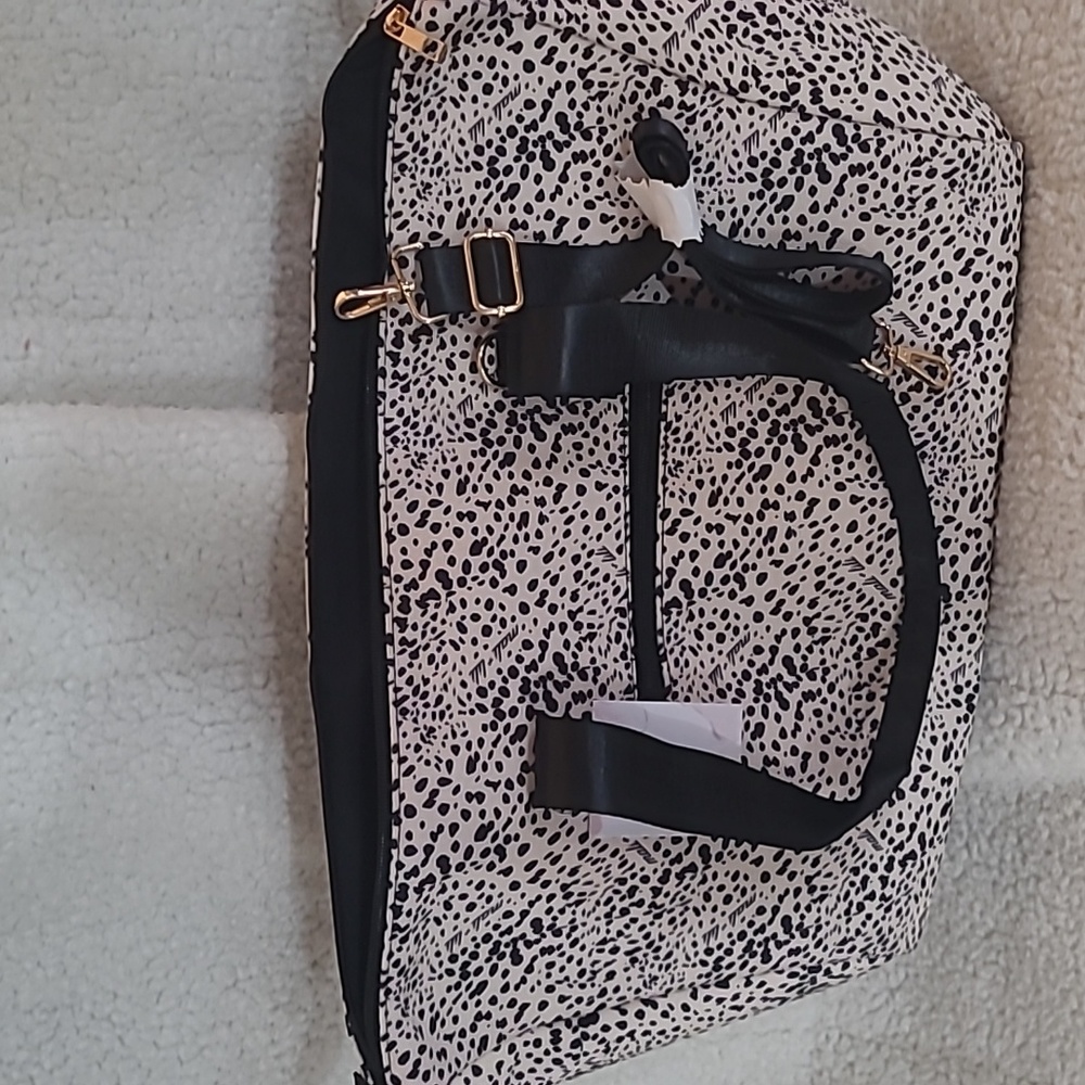 New in Bag Mali &+ Lili Weekender Bag